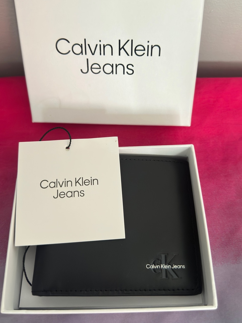 Calvin Klein Black Leather Bi-Fold Wallet - Cardholder Style
